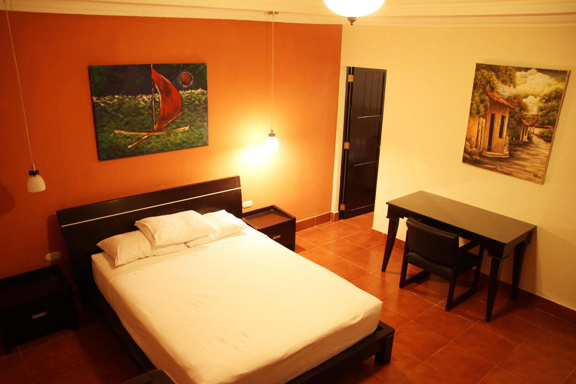 Hotel Los Altos Estelí Екстериор снимка